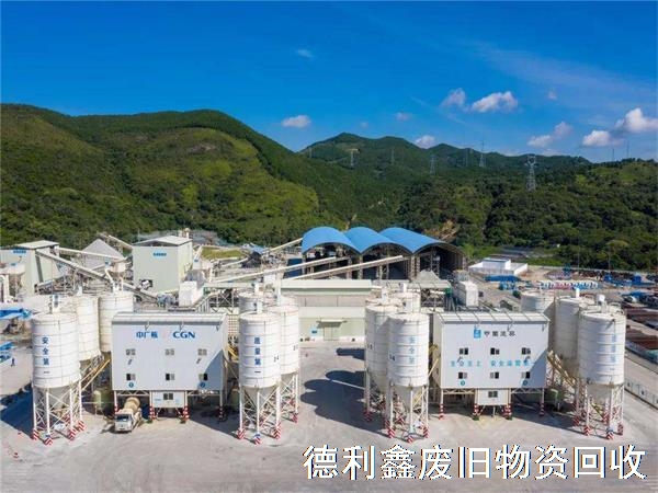 張家口回收攪拌站，專業(yè)攪拌站設(shè)備回收